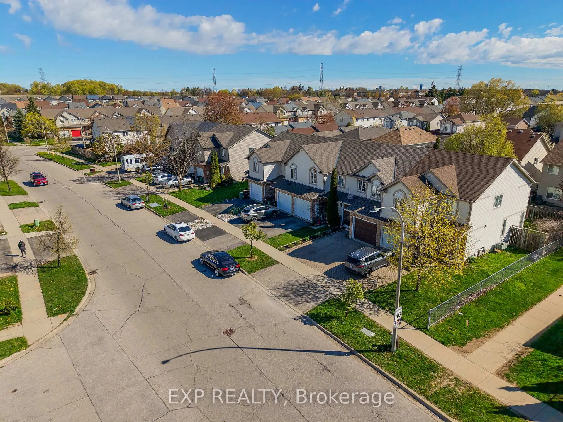 Photo 36 of 18 Prosperity Drive, Kitchener — HOMEH