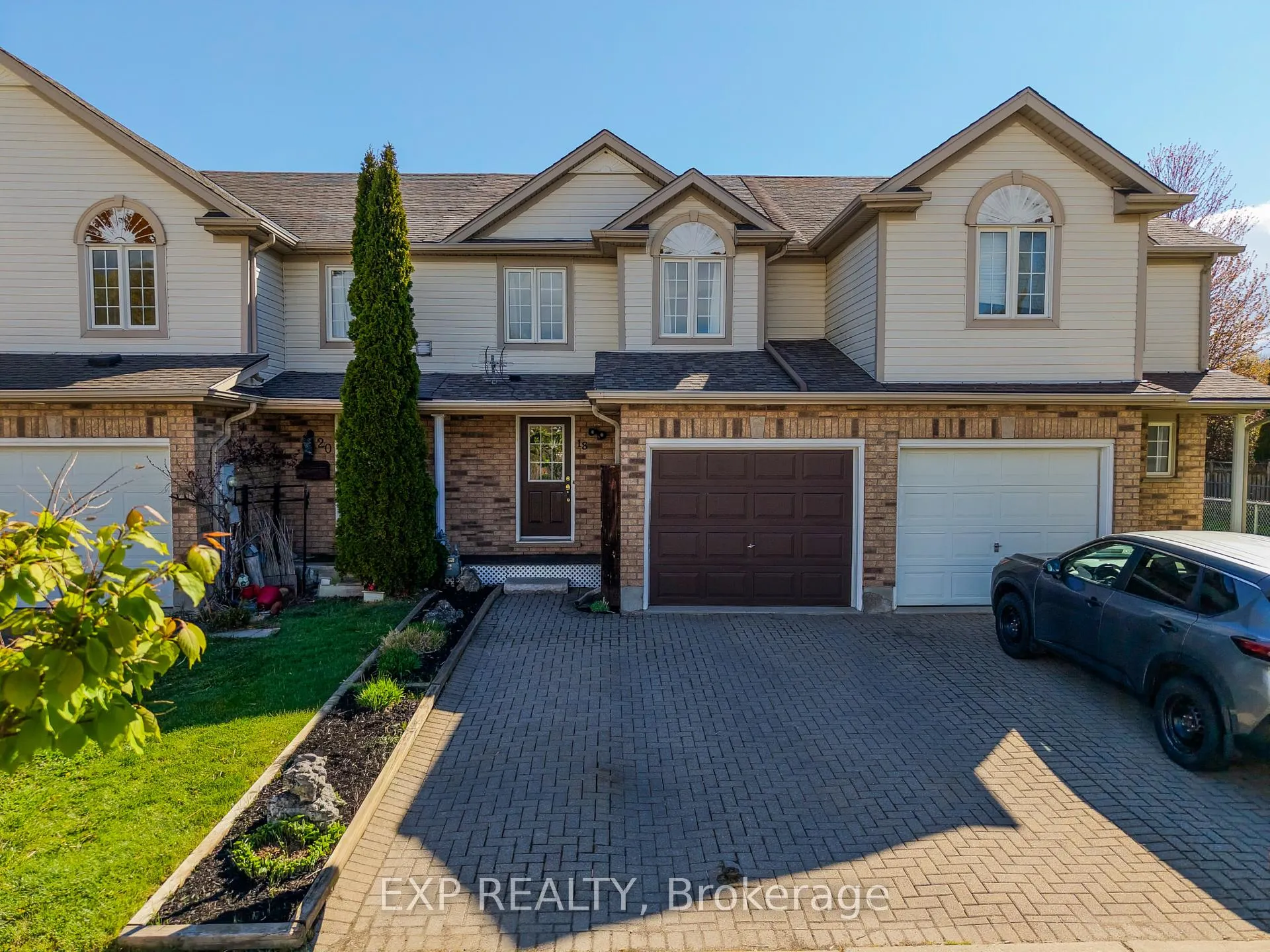 Photo 40 of 18 Prosperity Drive, Kitchener — HOMEH
