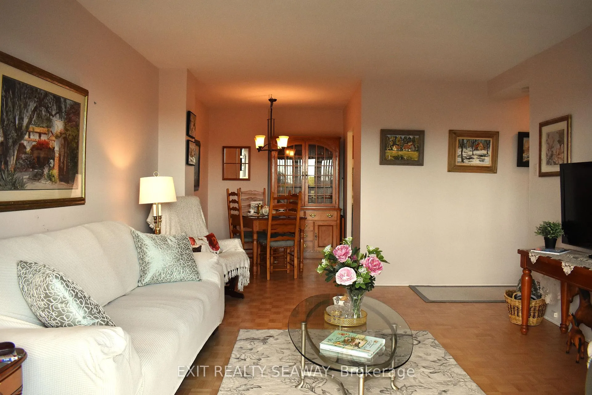 Photo 8 of Unit 702, 308 Second Street E, Cornwall — HOMEH