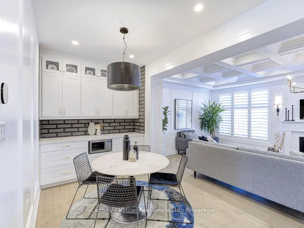 Photo 13 of 517 Kennedy Circle W, Milton, Cobban — HOMEH