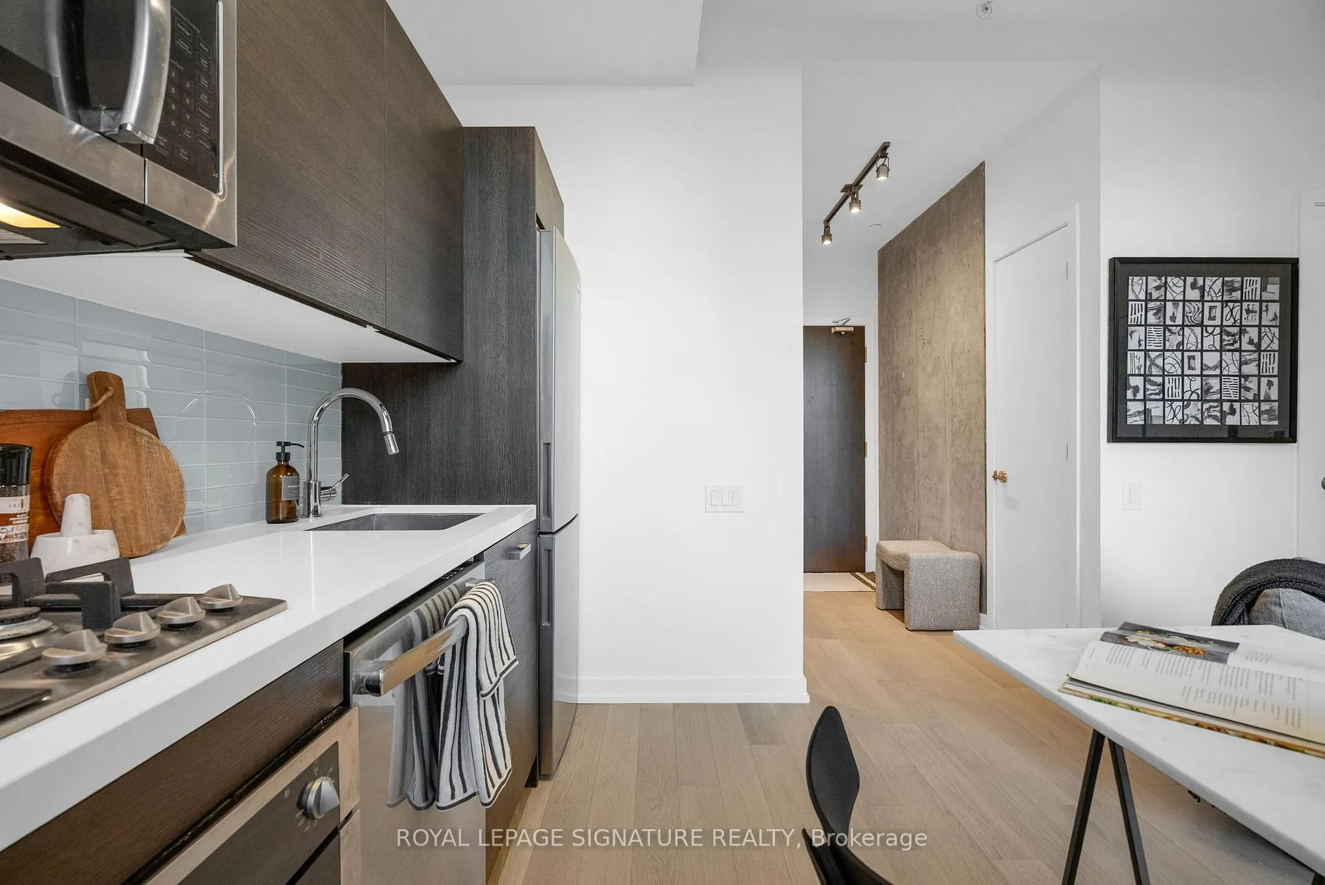Photo 12 of Unit 606, 11 Charlotte Street, Toronto, Waterfront Communities — HOMEH
