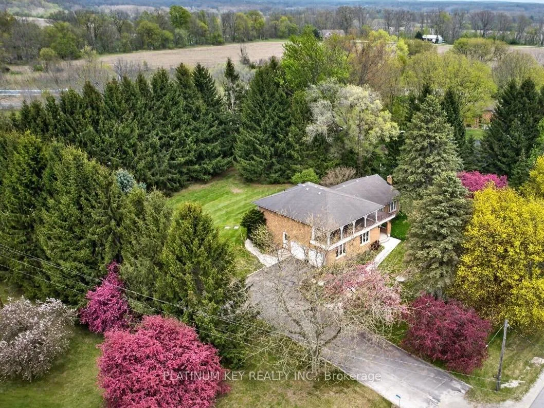Photo 1 of 21610 Adelaide Road, Strathroy-Caradoc, Campbellvale — HOMEH
