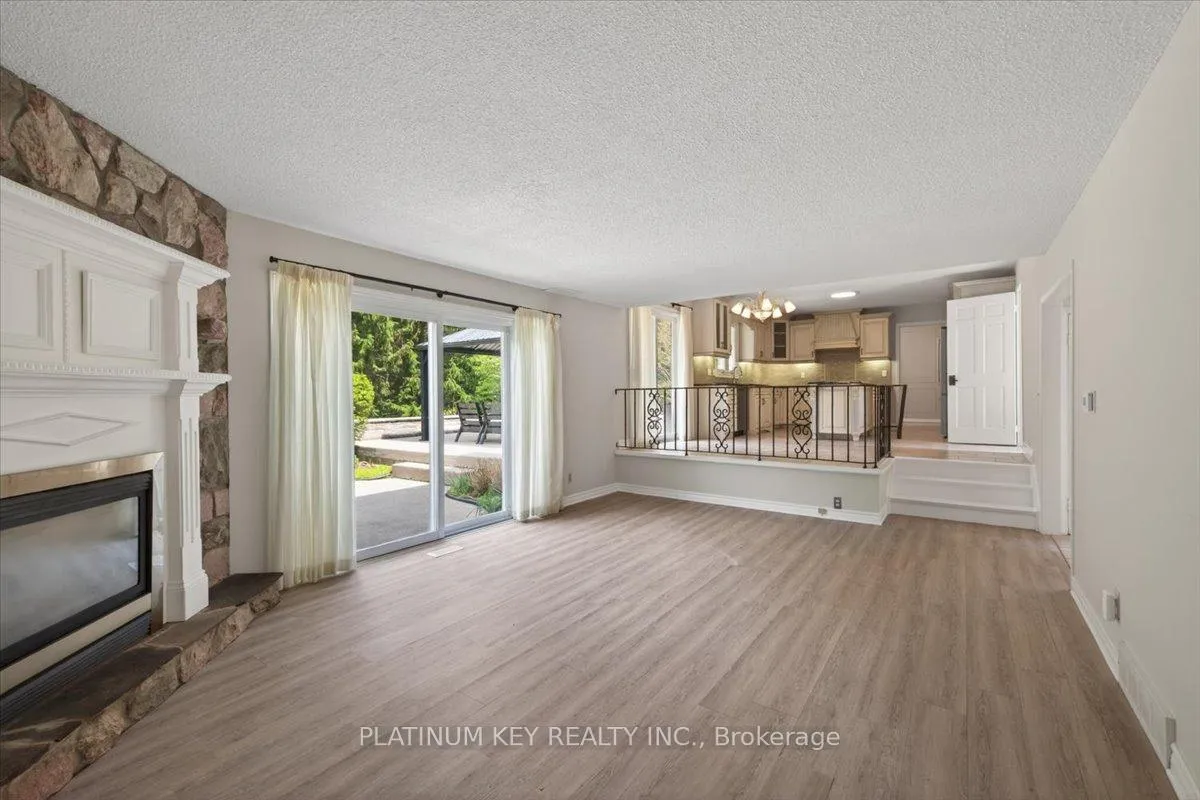Photo 12 of 21610 Adelaide Road, Strathroy-Caradoc, Campbellvale — HOMEH