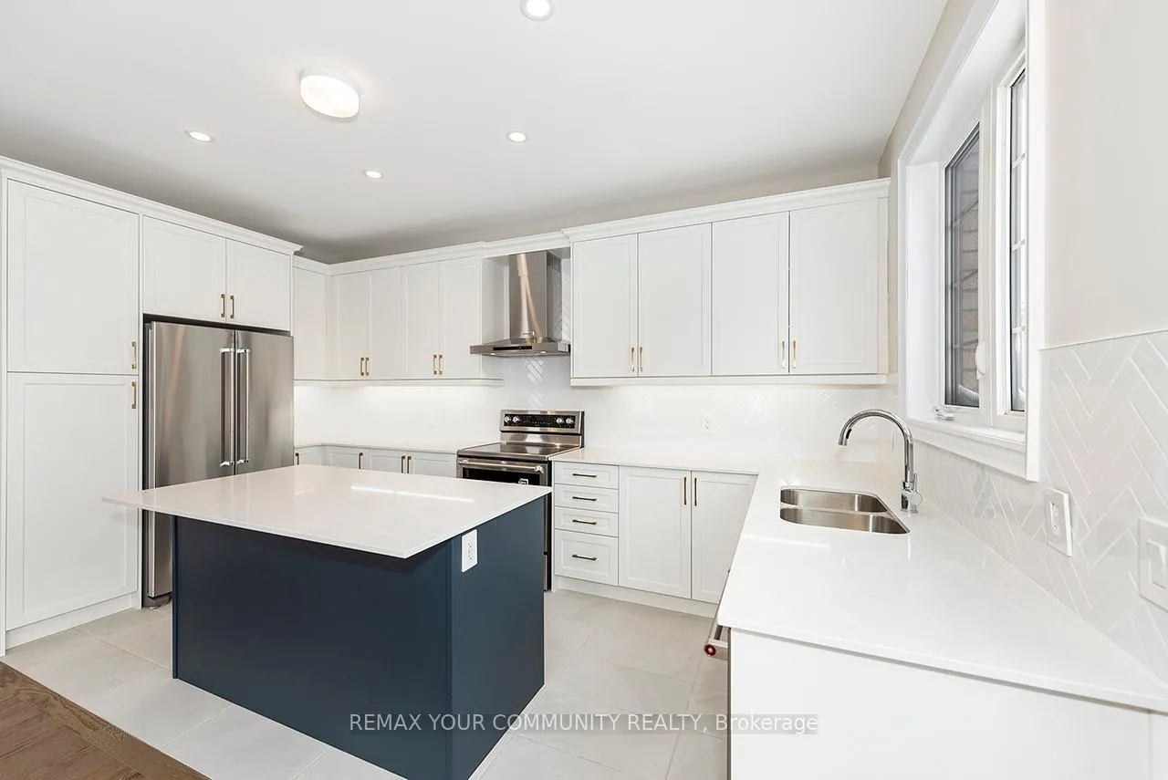 Photo 6 of 115 Bearberry Rd, Springwater, Midhurst — HOMEH
