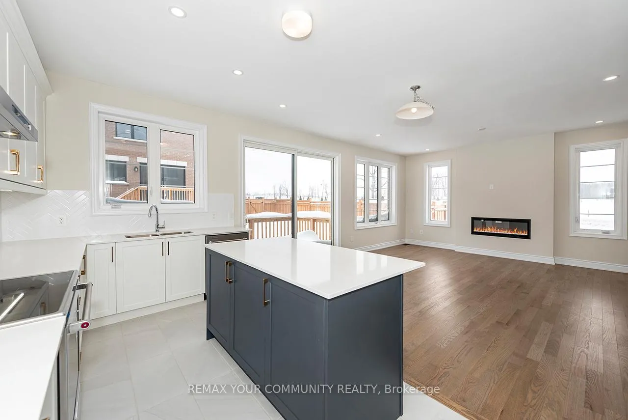 Photo 7 of 115 Bearberry Rd, Springwater, Midhurst — HOMEH