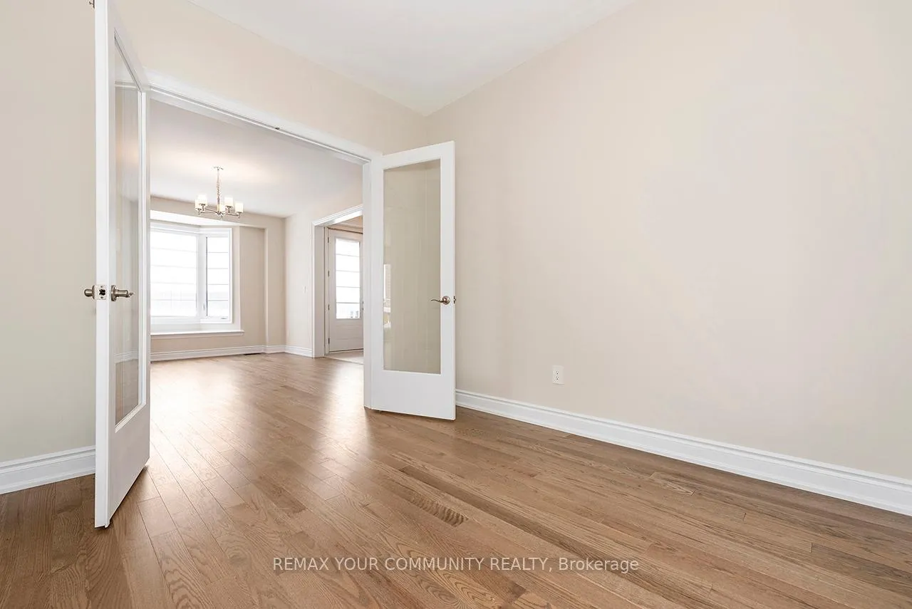 Photo 12 of 115 Bearberry Rd, Springwater, Midhurst — HOMEH