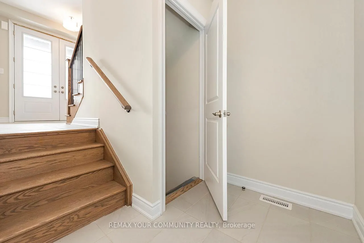 Photo 18 of 115 Bearberry Rd, Springwater, Midhurst — HOMEH