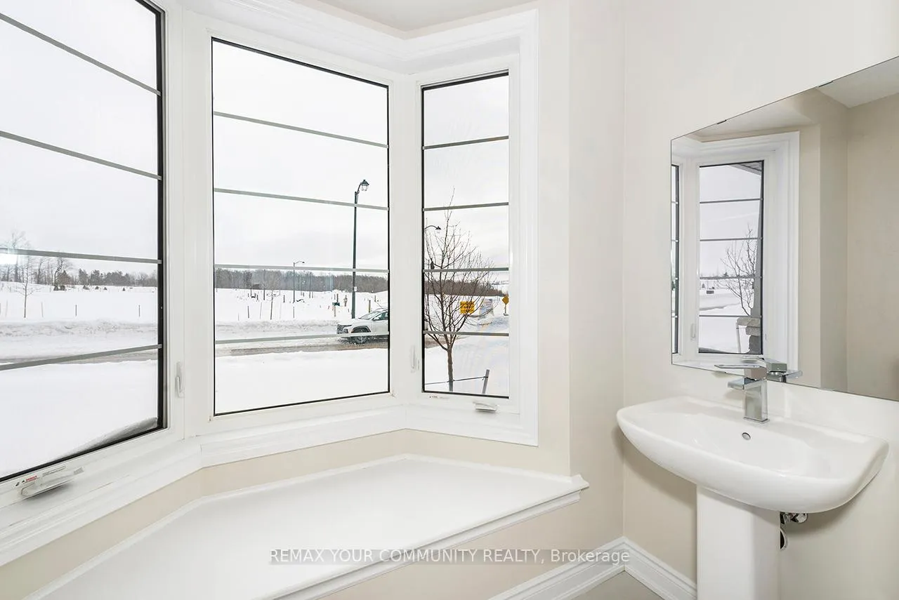Photo 24 of 115 Bearberry Rd, Springwater, Midhurst — HOMEH