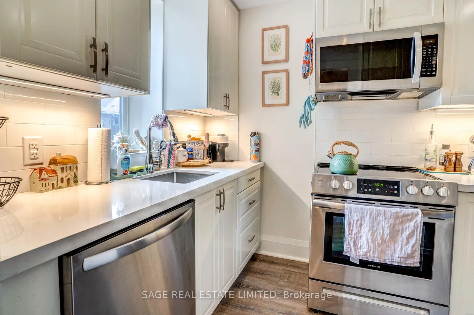 Photo 11 of Unit 9, 48 Lawton Boulevard, Toronto, Yonge-St. Clair — HOMEH