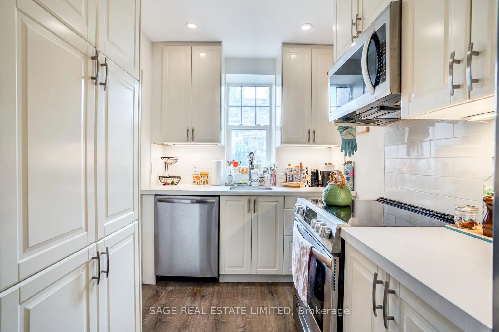 Photo 13 of Unit 9, 48 Lawton Boulevard, Toronto, Yonge-St. Clair — HOMEH