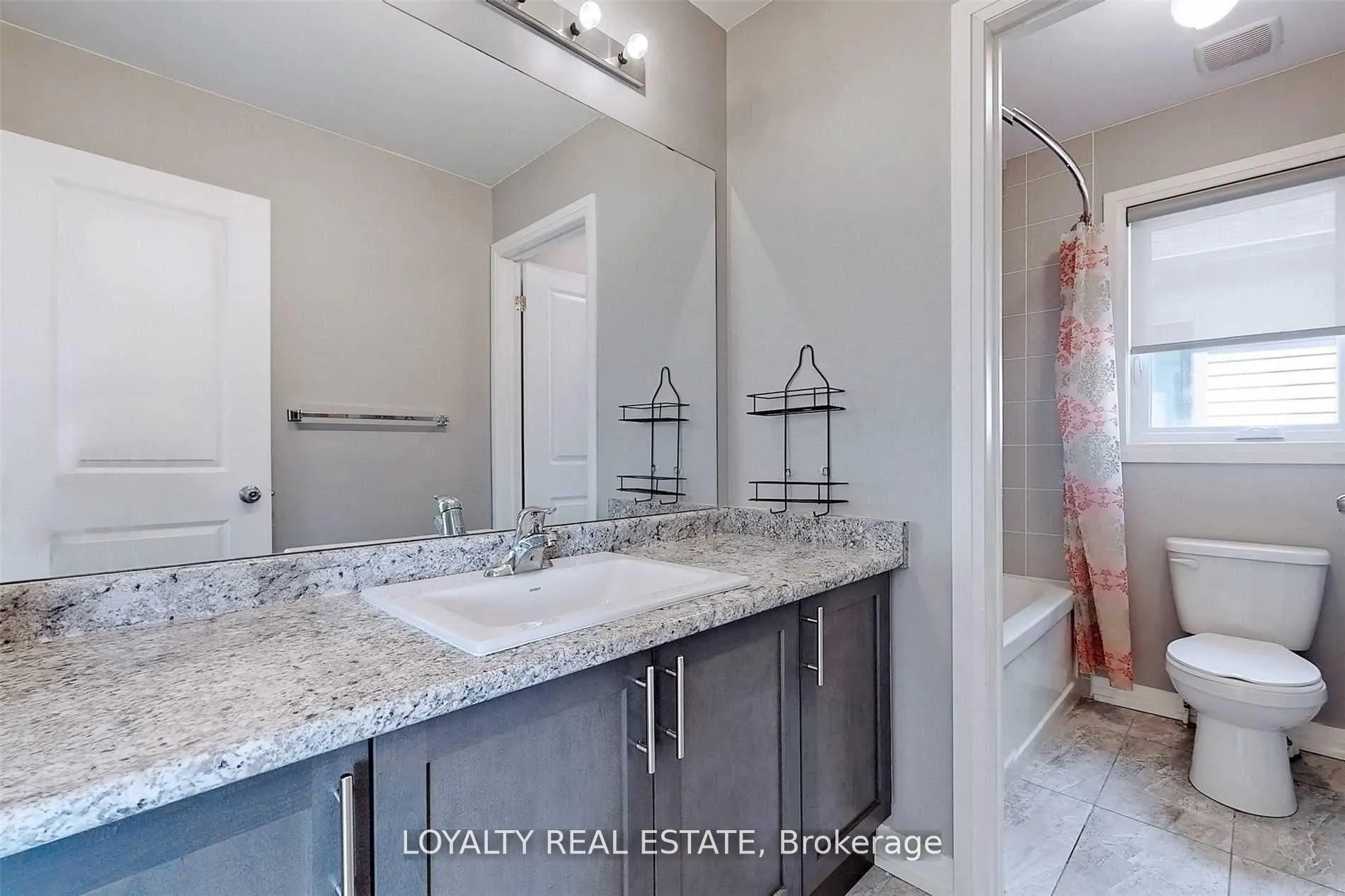 Photo 2 of 127 Yacht Drive, Clarington, Bowmanville — HOMEH