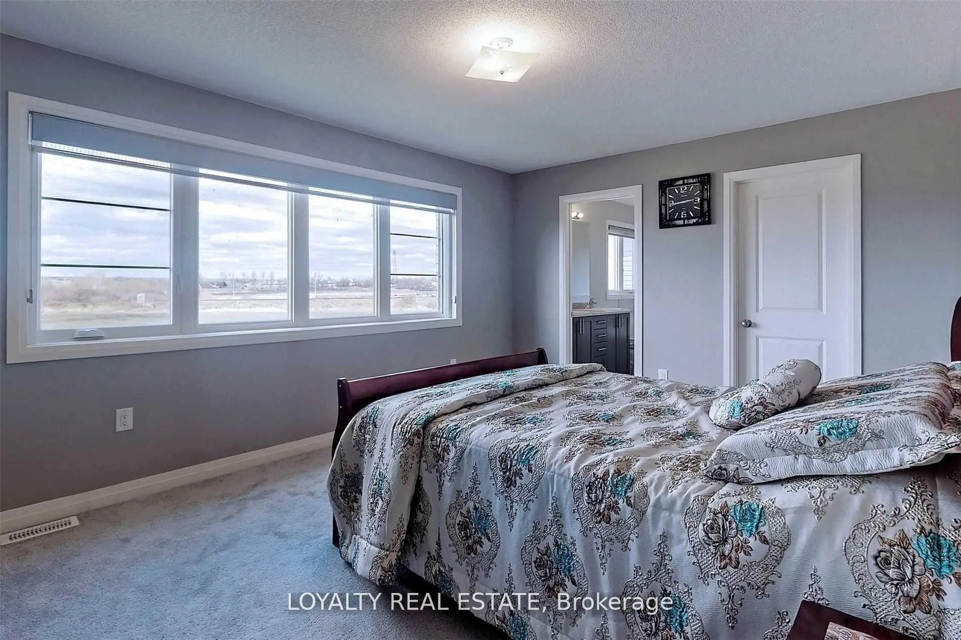 Photo 13 of 127 Yacht Drive, Clarington, Bowmanville — HOMEH