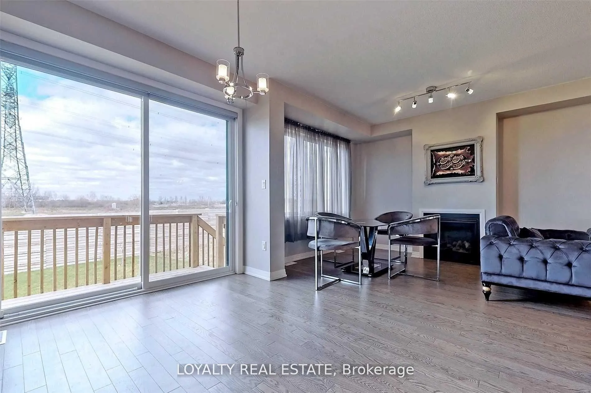 Photo 15 of 127 Yacht Drive, Clarington, Bowmanville — HOMEH