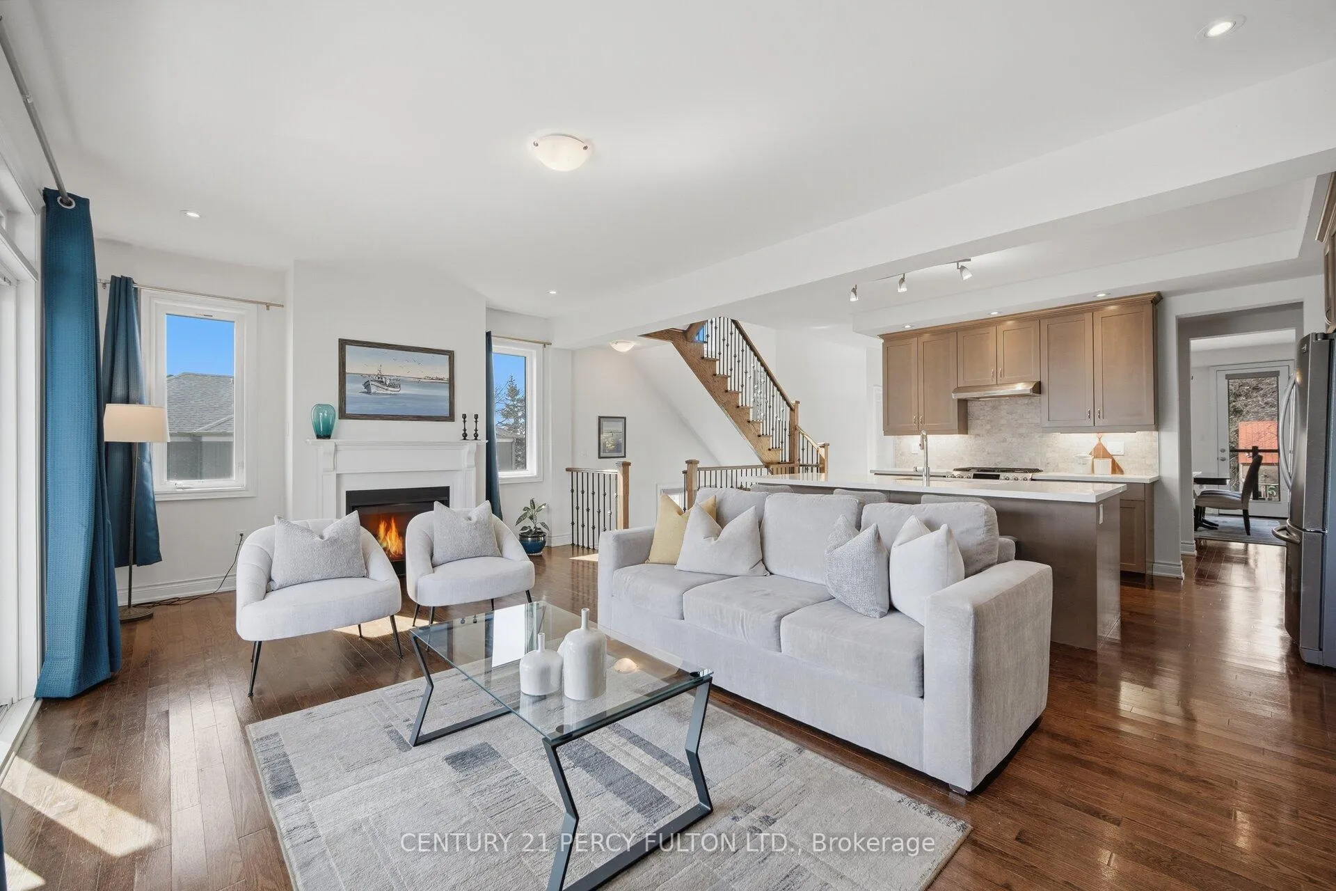 Photo 2 of 1281 Wharf Street, Pickering, Bay Ridges — HOMEH