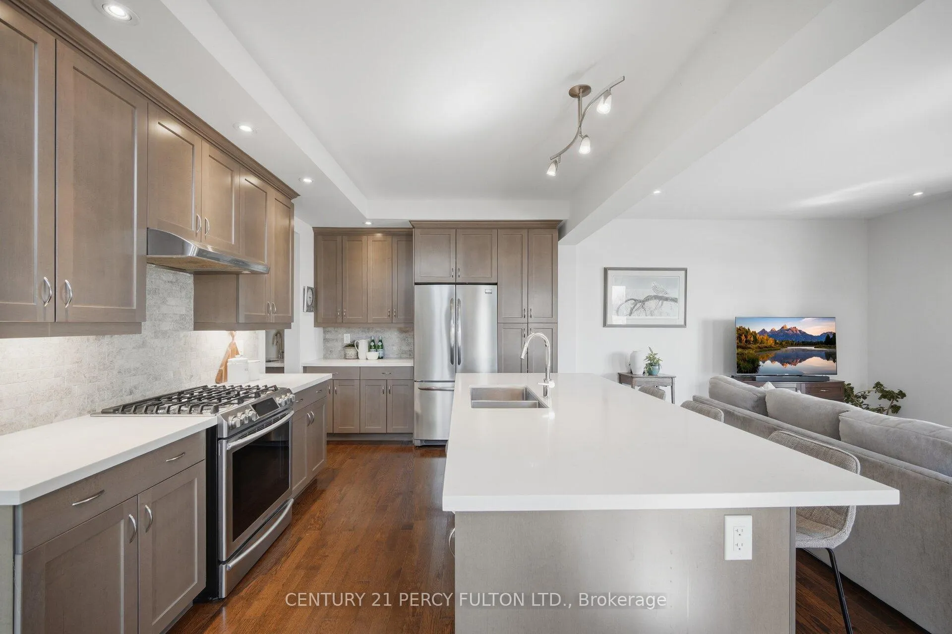 Photo 7 of 1281 Wharf Street, Pickering, Bay Ridges — HOMEH