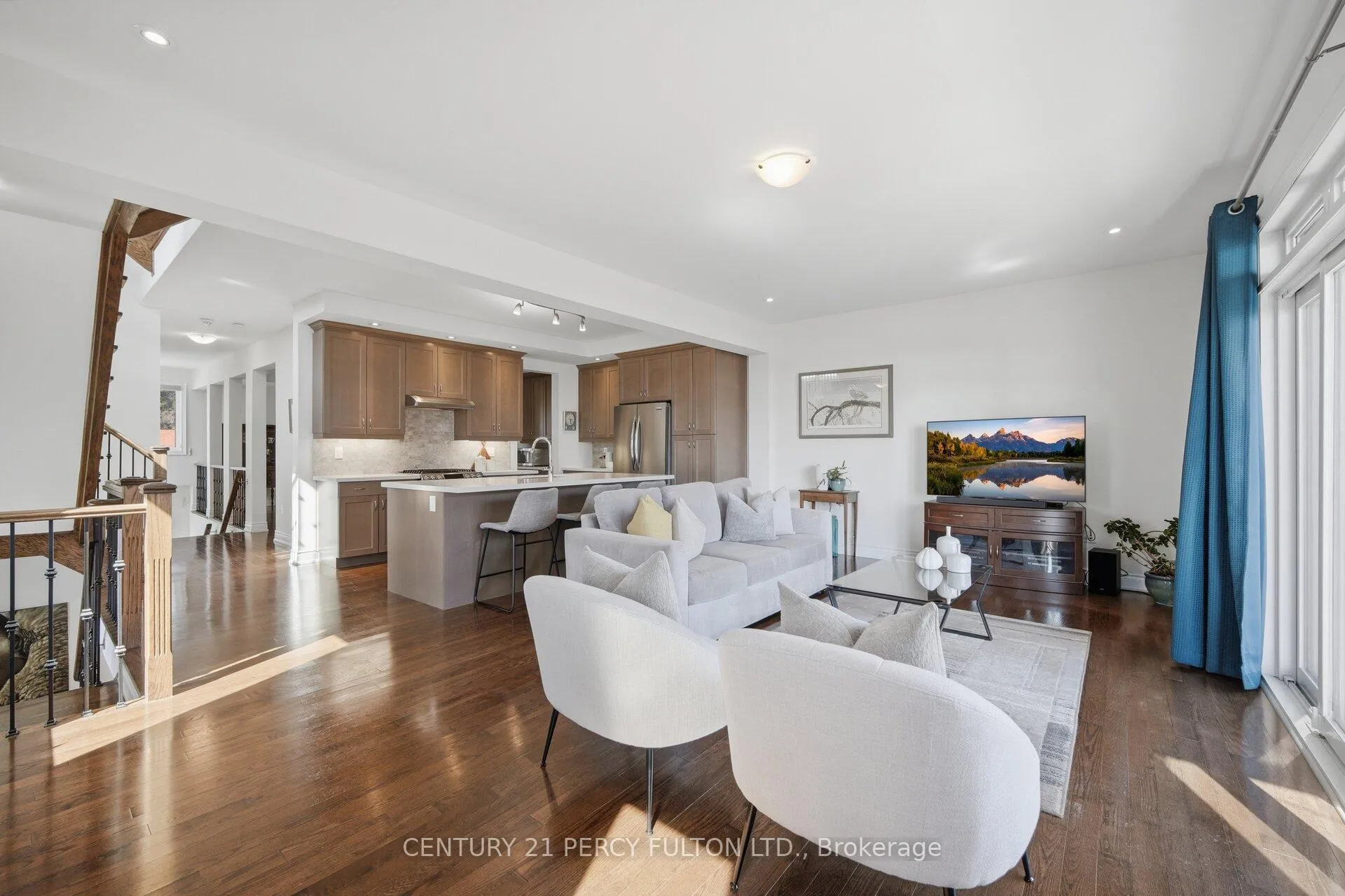 Photo 11 of 1281 Wharf Street, Pickering, Bay Ridges — HOMEH