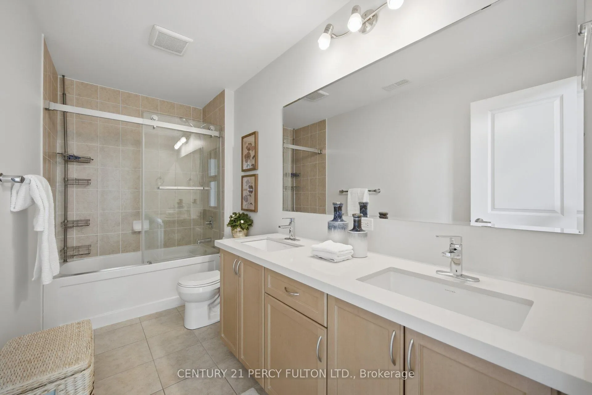 Photo 24 of 1281 Wharf Street, Pickering, Bay Ridges — HOMEH