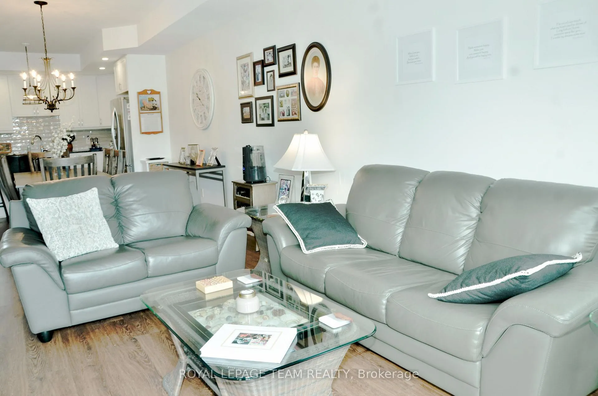 Photo 10 of 11A Centre Street N, Brockville — HOMEH