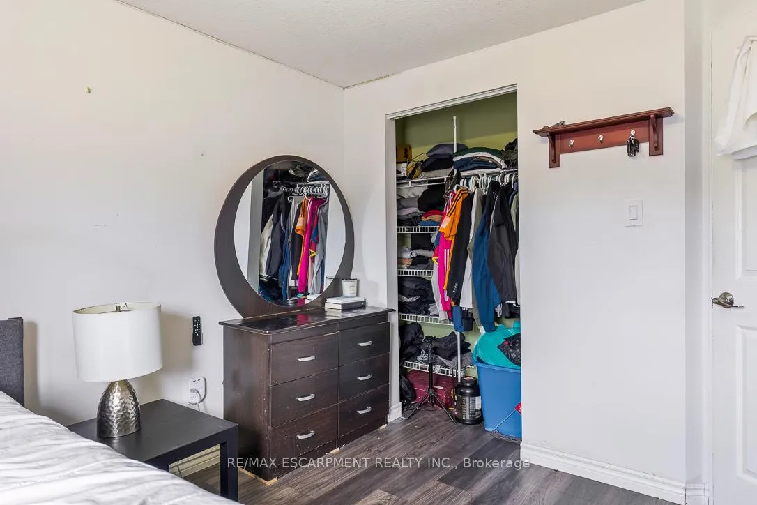 Photo 31 of 45 Hawkins Drive, Cambridge — HOMEH