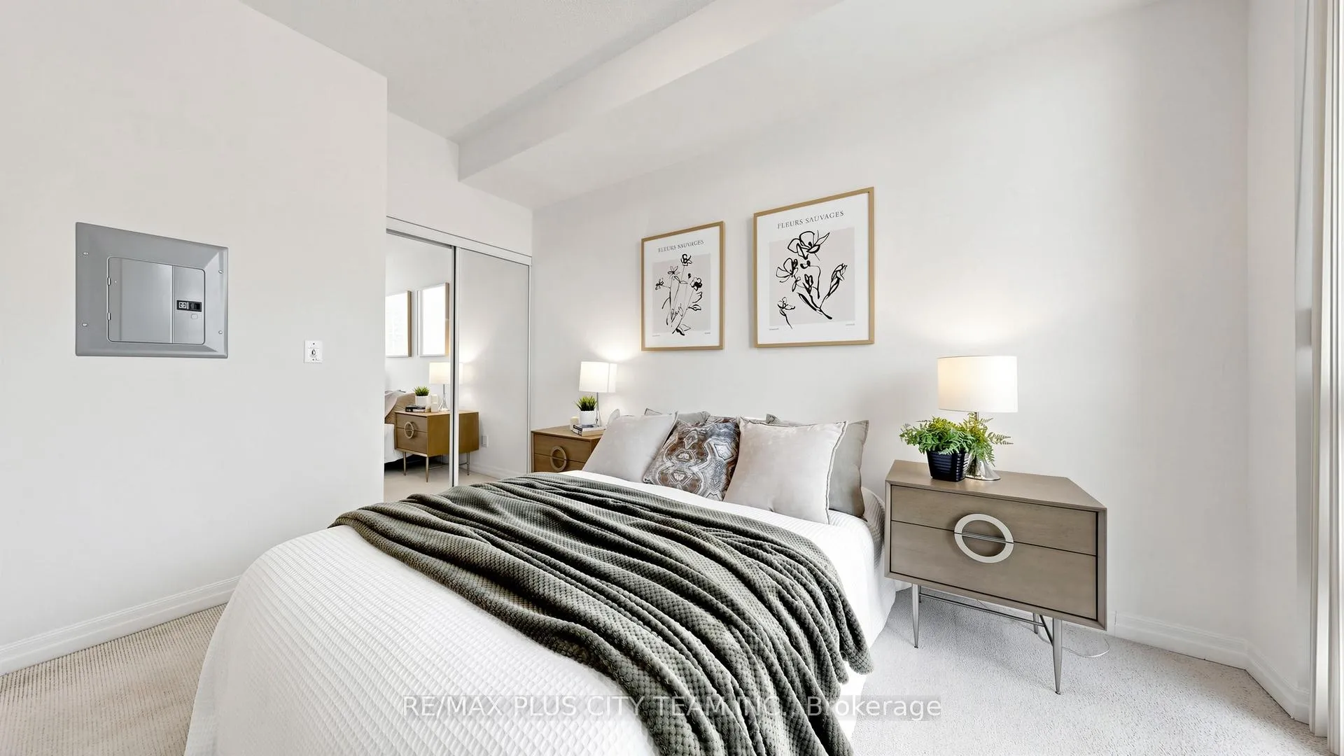 Photo 11 of Unit 2604, 16 Yonge Street, Toronto, Waterfront Communities — HOMEH