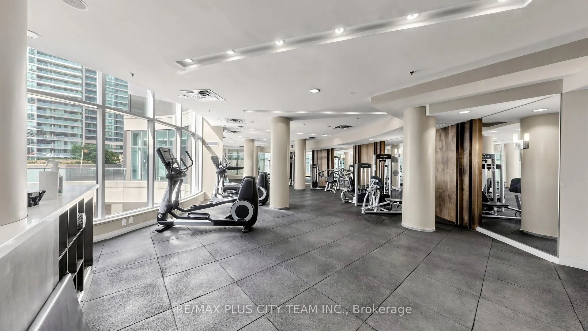 Photo 18 of Unit 2604, 16 Yonge Street, Toronto, Waterfront Communities — HOMEH