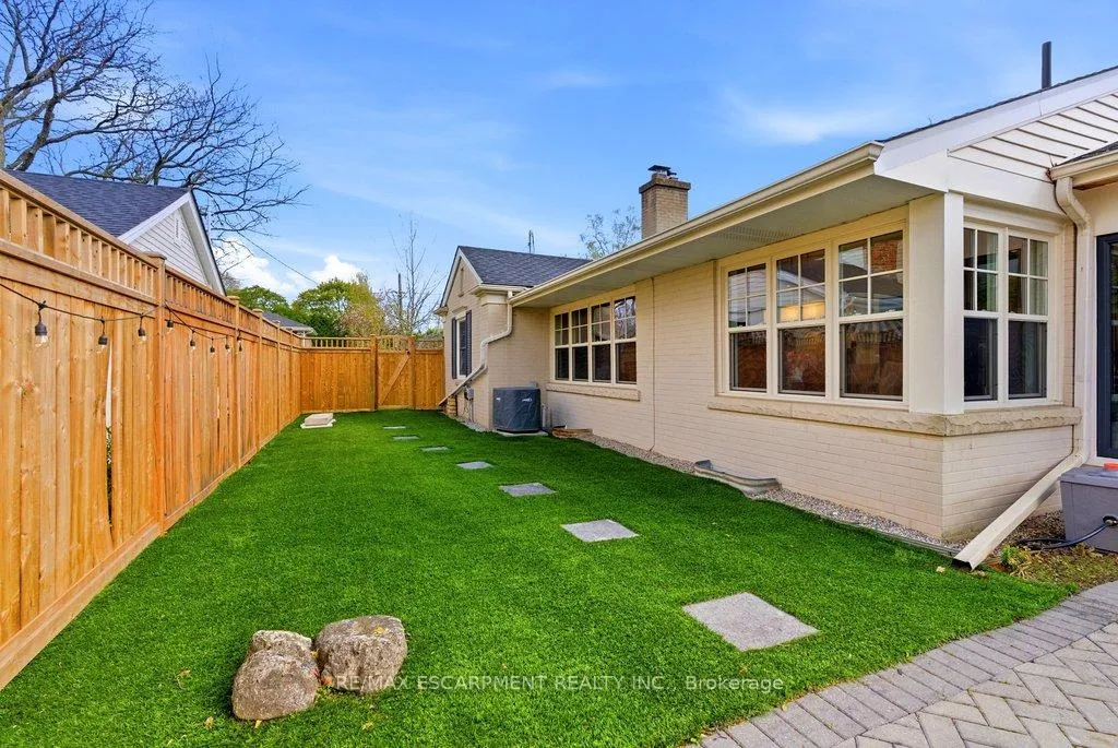 Photo 41 of 2079 Gary Crescent, Burlington, Brant — HOMEH