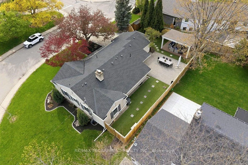 Photo 46 of 2079 Gary Crescent, Burlington, Brant — HOMEH