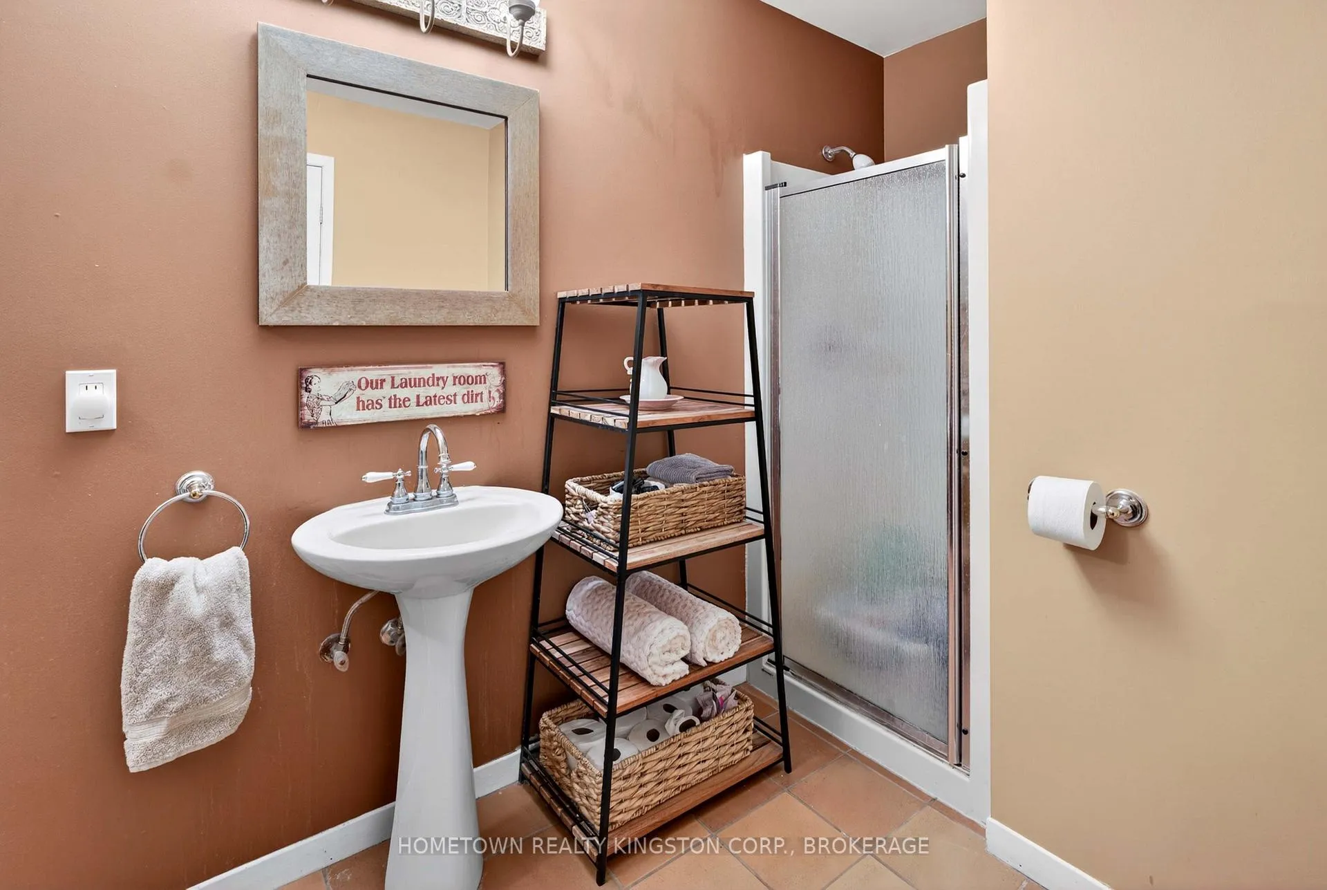 Photo 15 of 1103 Cliffside Drive, Frontenac, Frontenac South — HOMEH