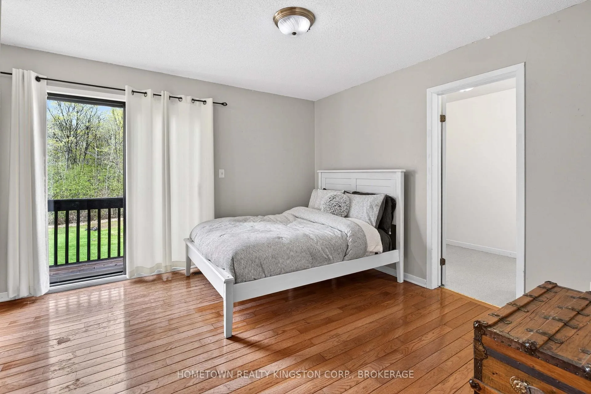Photo 18 of 1103 Cliffside Drive, Frontenac, Frontenac South — HOMEH