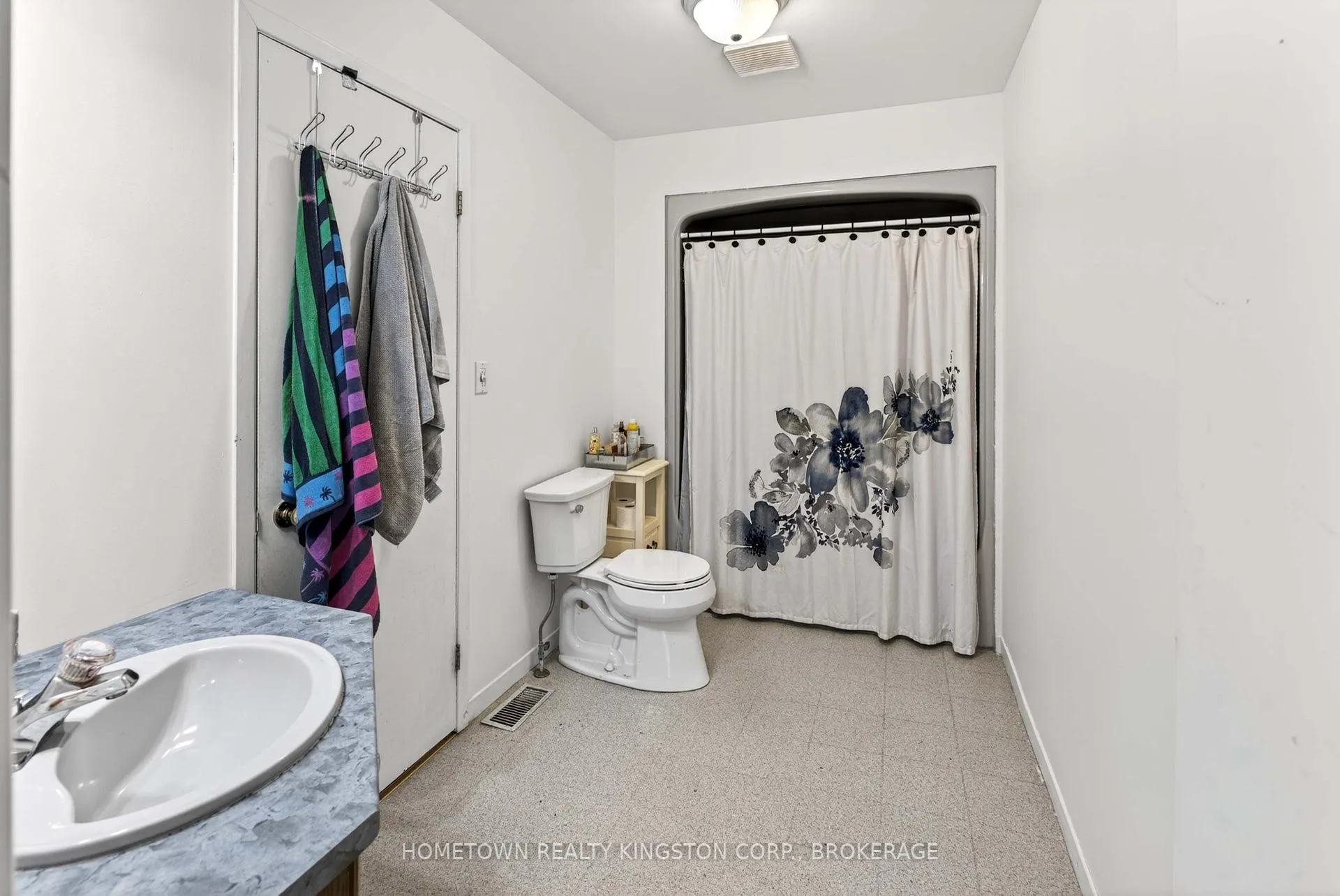 Photo 20 of 1103 Cliffside Drive, Frontenac, Frontenac South — HOMEH