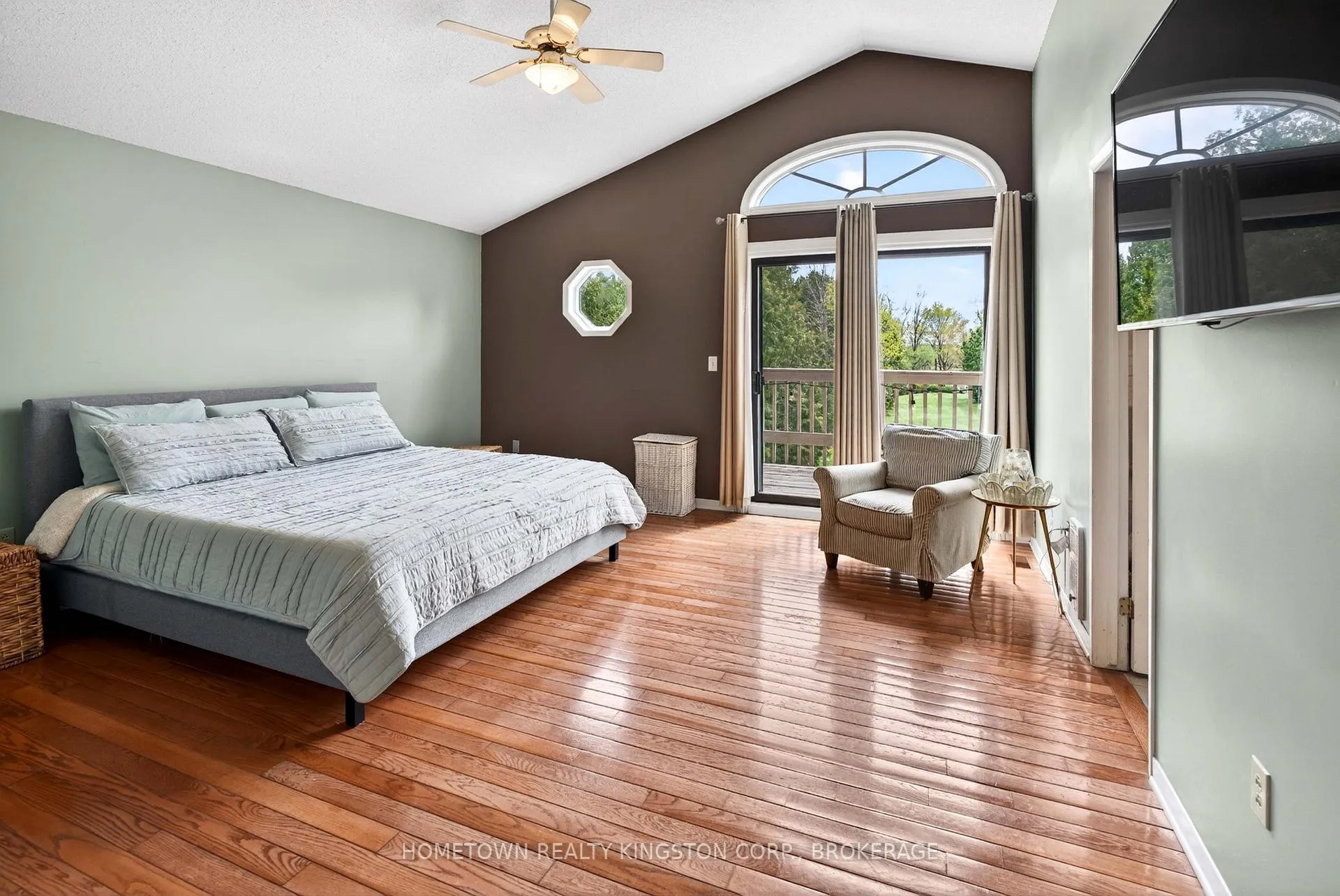 Photo 22 of 1103 Cliffside Drive, Frontenac, Frontenac South — HOMEH