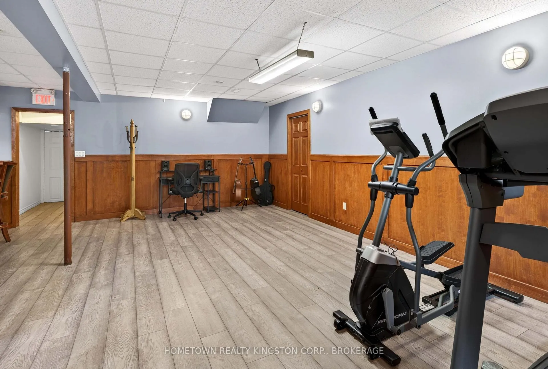 Photo 29 of 1103 Cliffside Drive, Frontenac, Frontenac South — HOMEH
