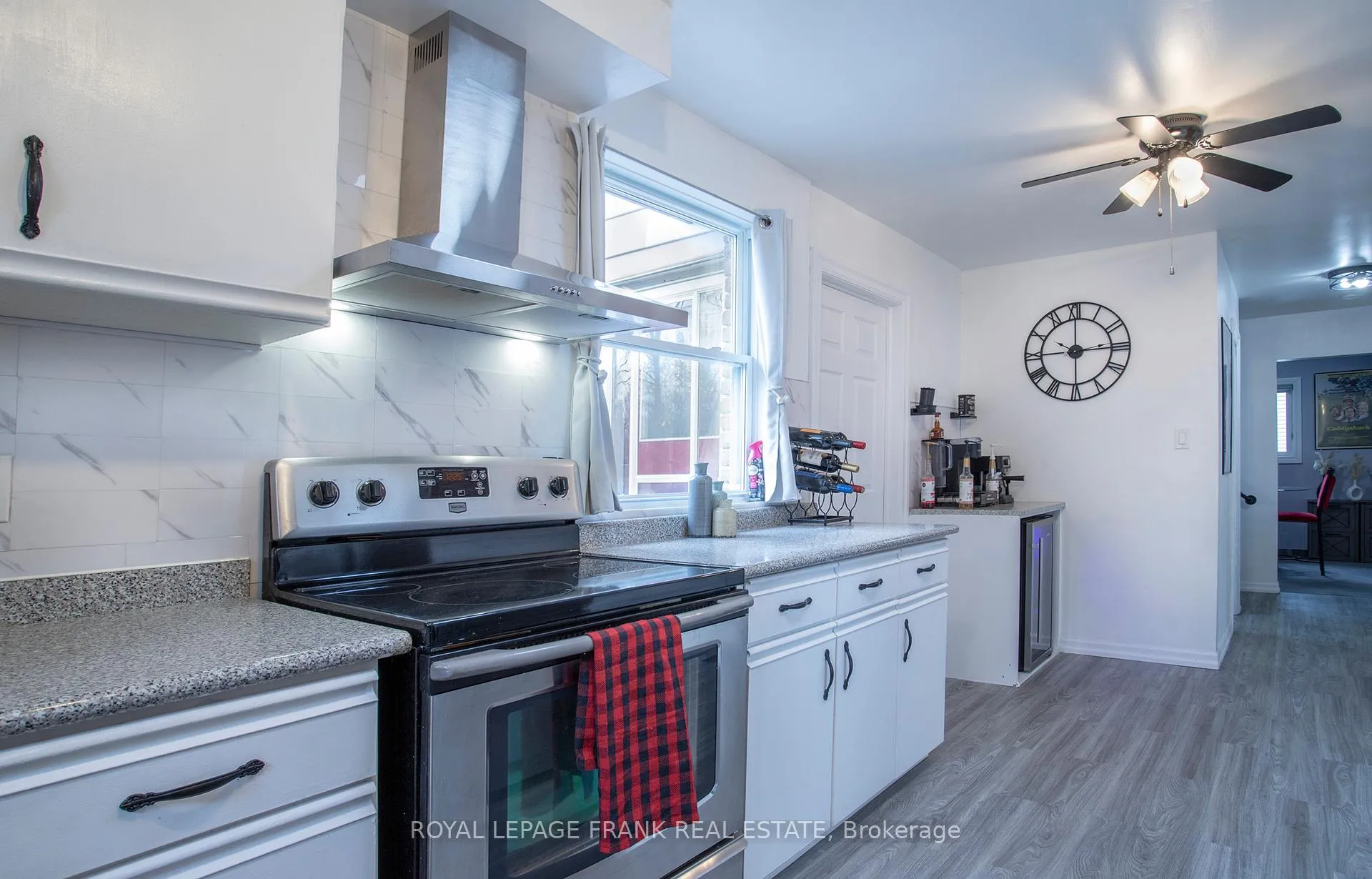Photo 13 of 87 Cedar Street N, Uxbridge — HOMEH