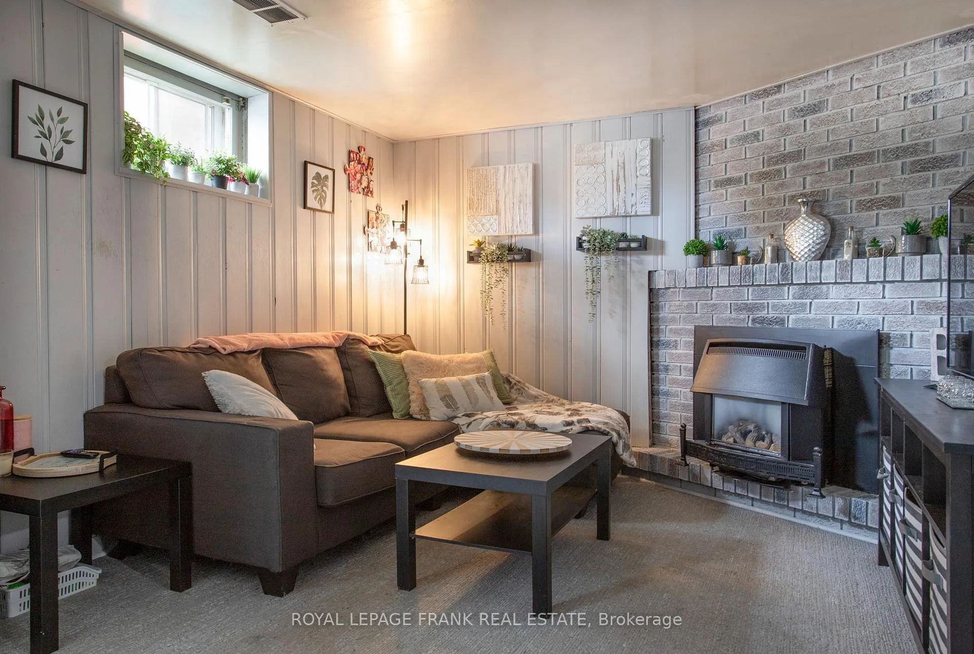 Photo 23 of 87 Cedar Street N, Uxbridge — HOMEH