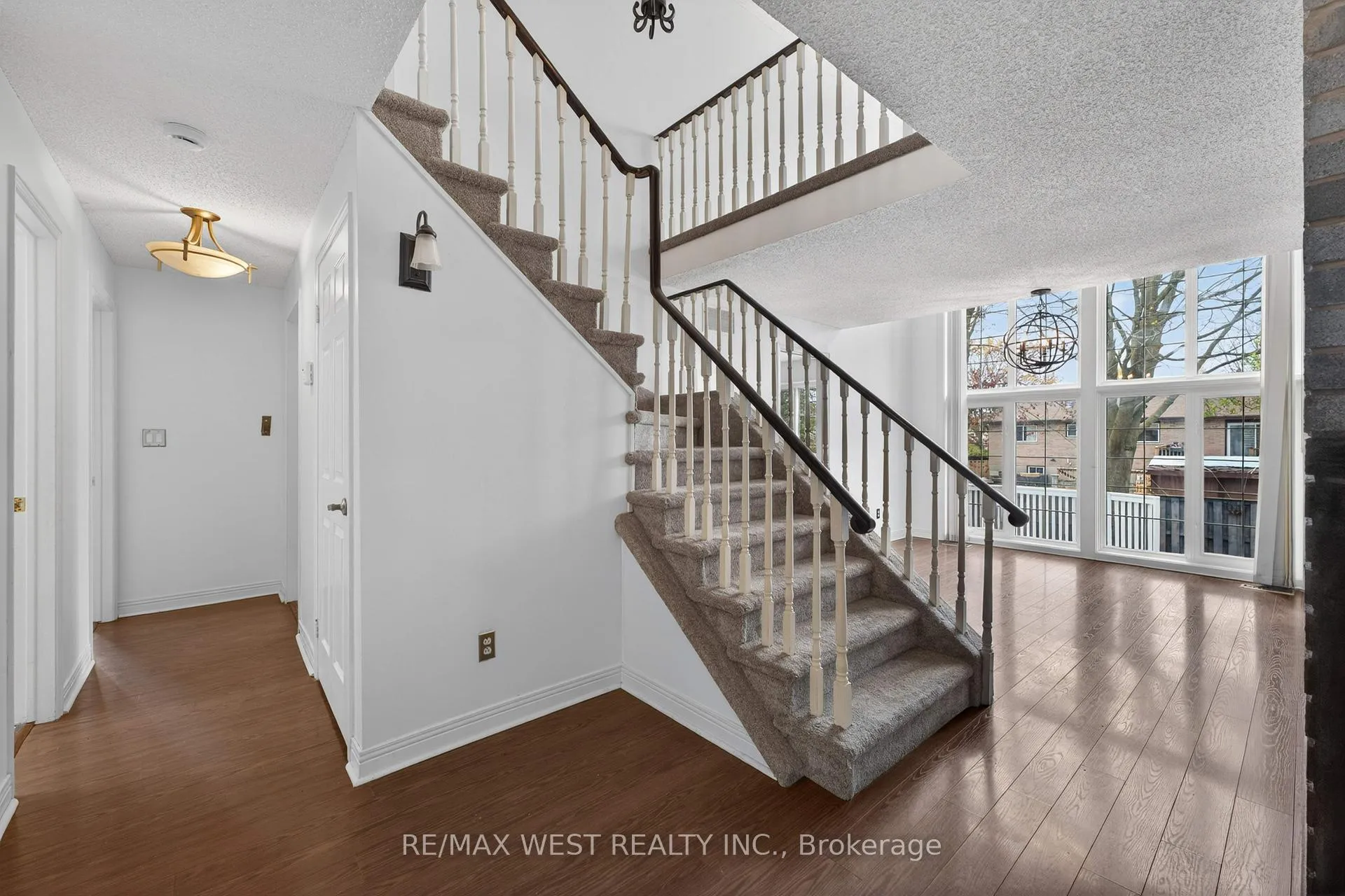 Photo 7 of 937 Alpine Court, Kingston, North of Taylor-Kidd Blvd — HOMEH