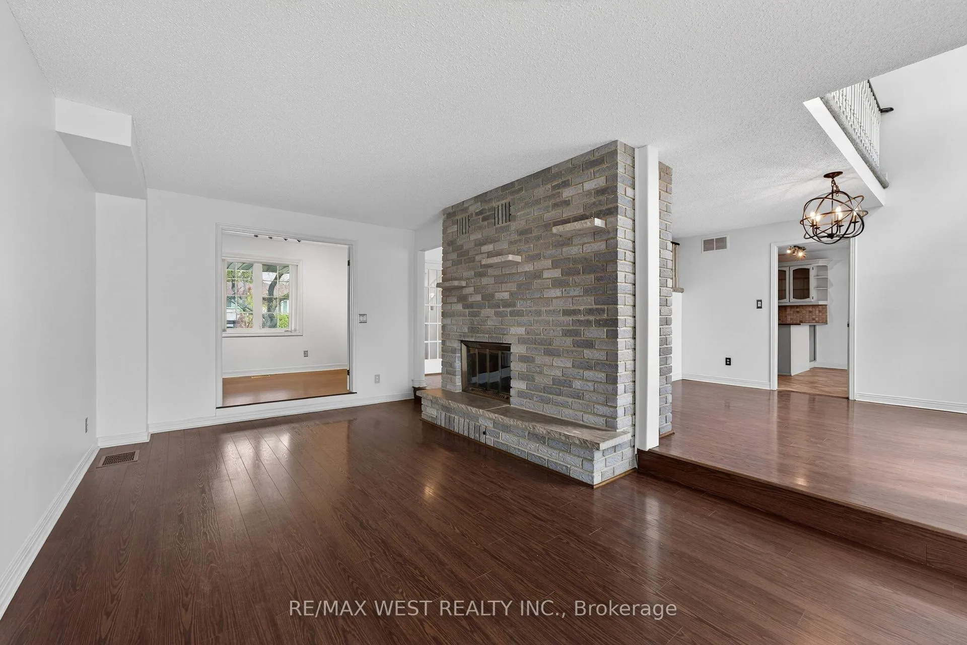 Photo 15 of 937 Alpine Court, Kingston, North of Taylor-Kidd Blvd — HOMEH
