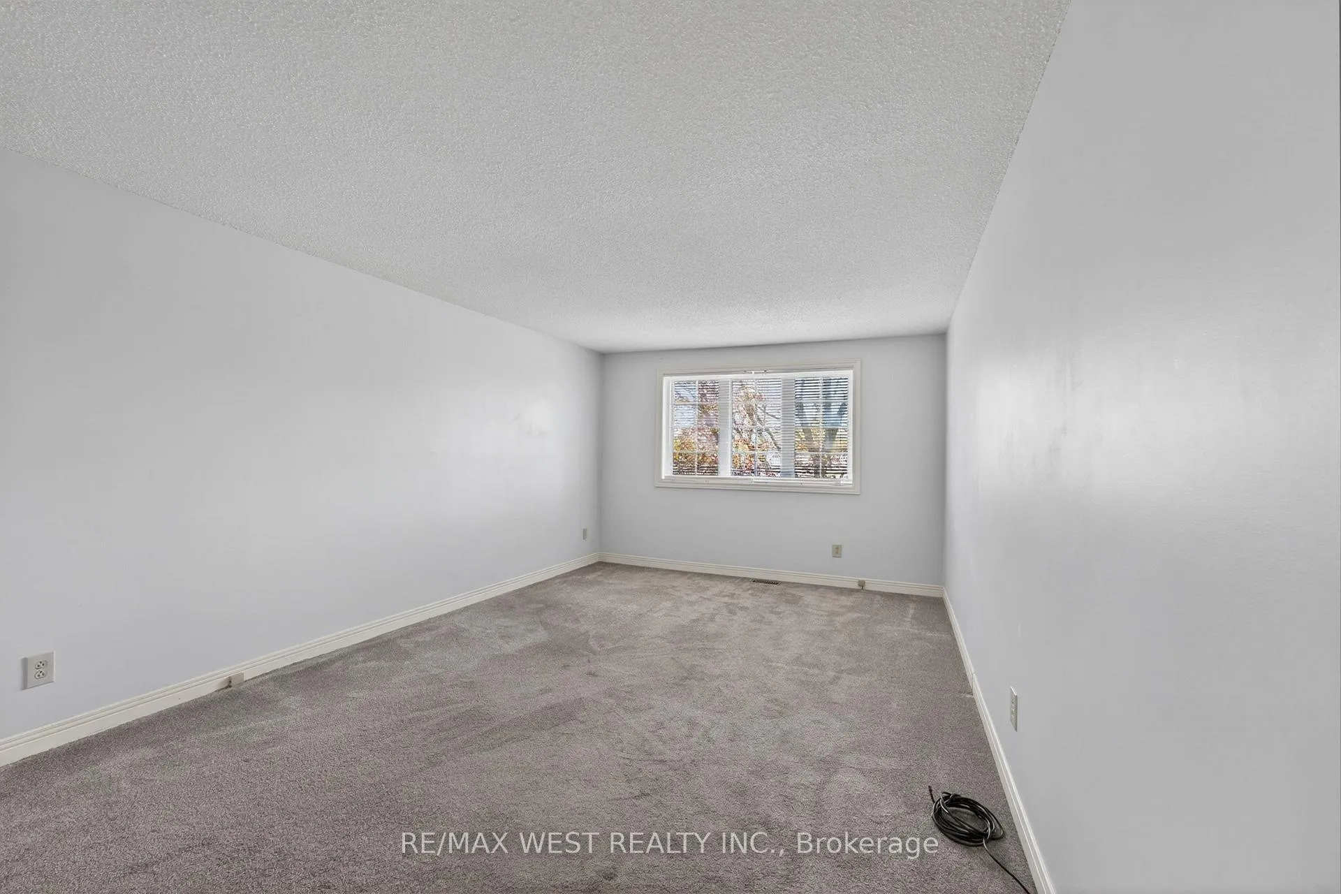 Photo 22 of 937 Alpine Court, Kingston, North of Taylor-Kidd Blvd — HOMEH