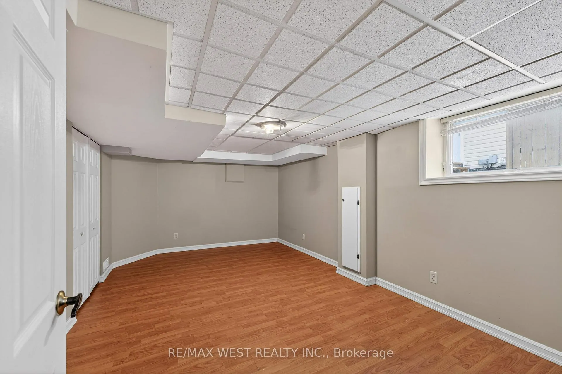 Photo 36 of 937 Alpine Court, Kingston, North of Taylor-Kidd Blvd — HOMEH