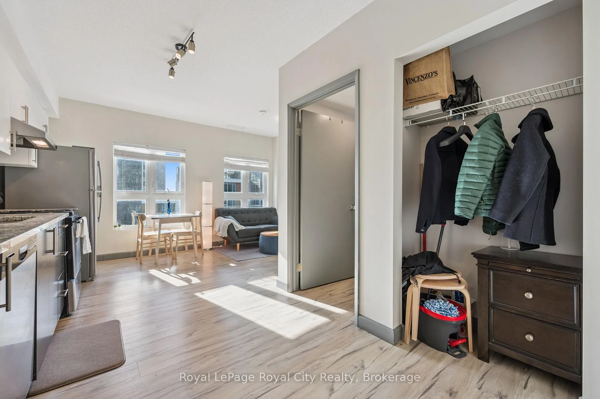 Photo 5 of Unit 186, 258A Sunview Street, Waterloo, Beechwood/University — HOMEH