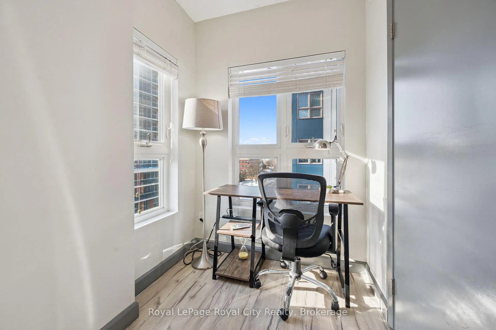 Photo 8 of Unit 186, 258A Sunview Street, Waterloo, Beechwood/University — HOMEH