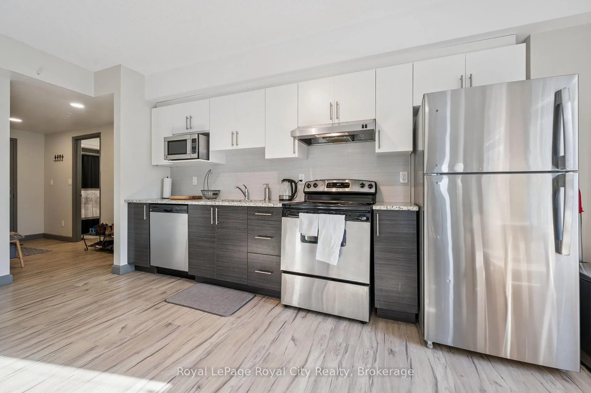 Photo 9 of Unit 186, 258A Sunview Street, Waterloo, Beechwood/University — HOMEH