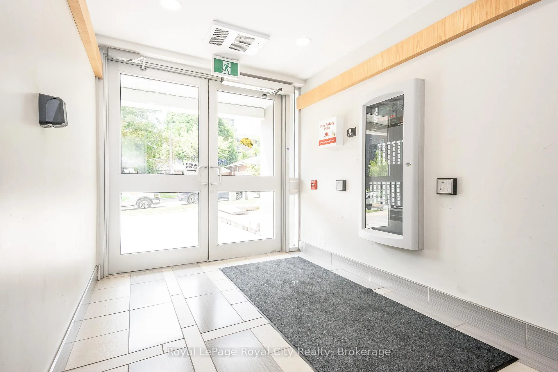 Photo 21 of Unit 186, 258A Sunview Street, Waterloo, Beechwood/University — HOMEH