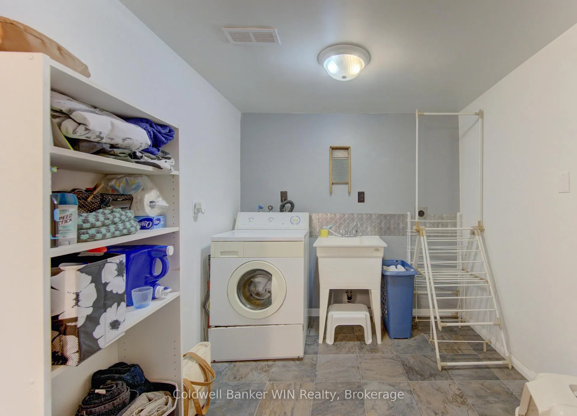 Photo 15 of 186 Mcfarlin Drive, West Grey — HOMEH