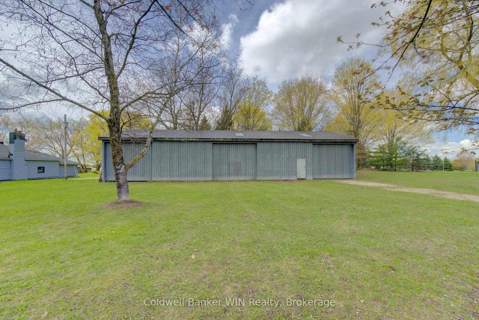 Photo 33 of 186 Mcfarlin Drive, West Grey — HOMEH