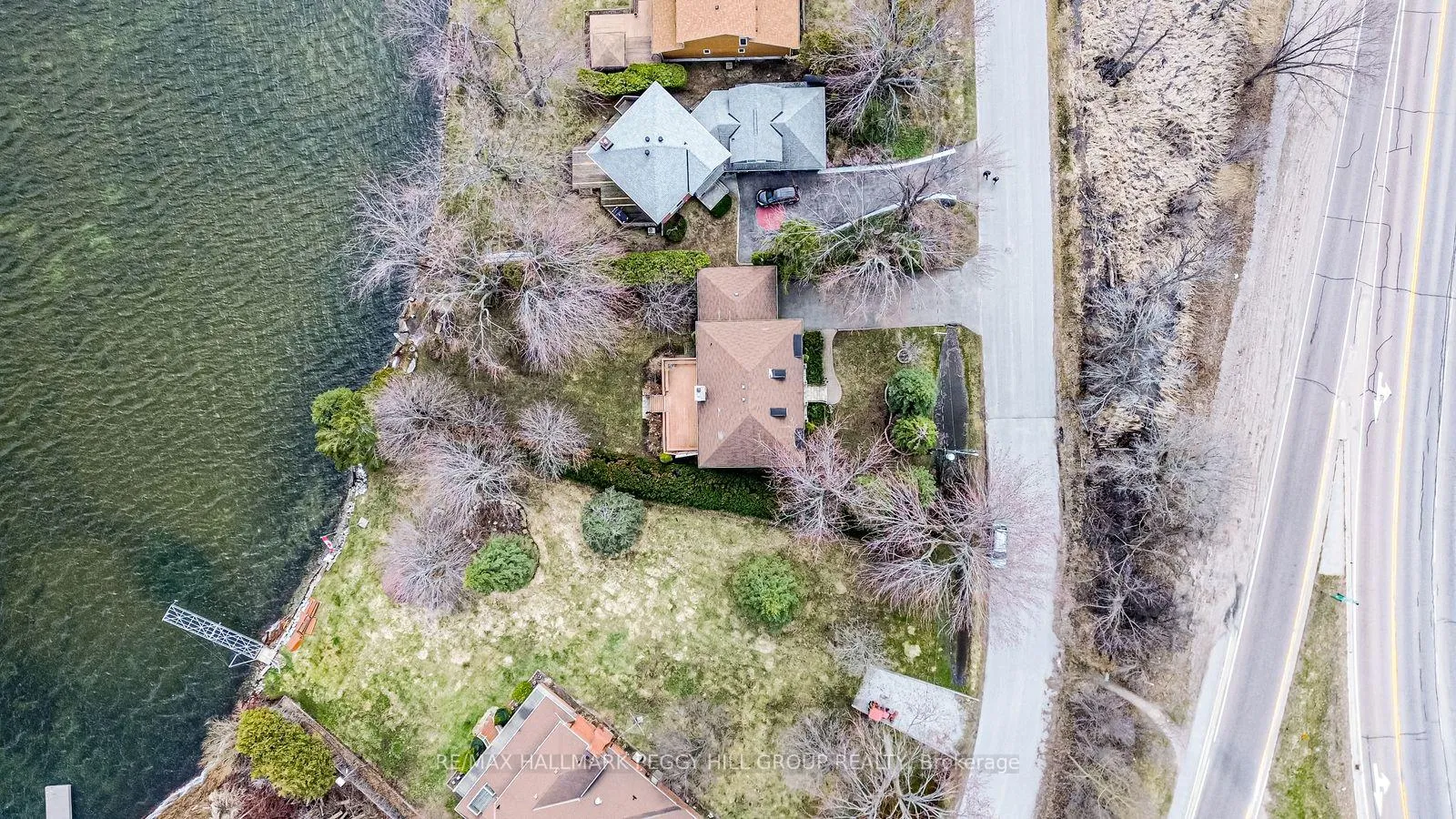 Photo 23 of 395 Collins Drive, Orillia — HOMEH