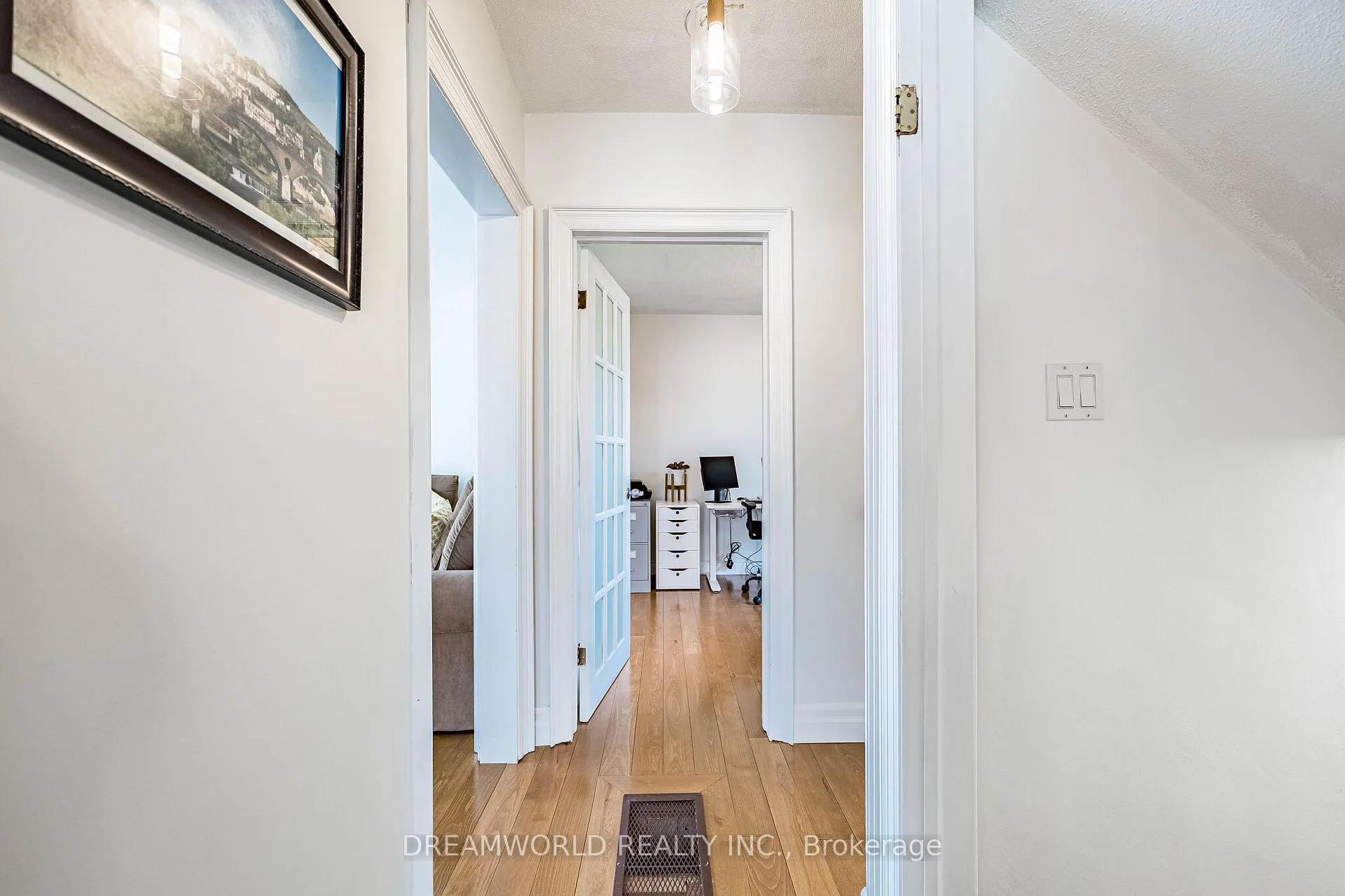 Photo 18 of 6 Esmond Crescent, Etobicoke, Elms-Old Rexdale — HOMEH