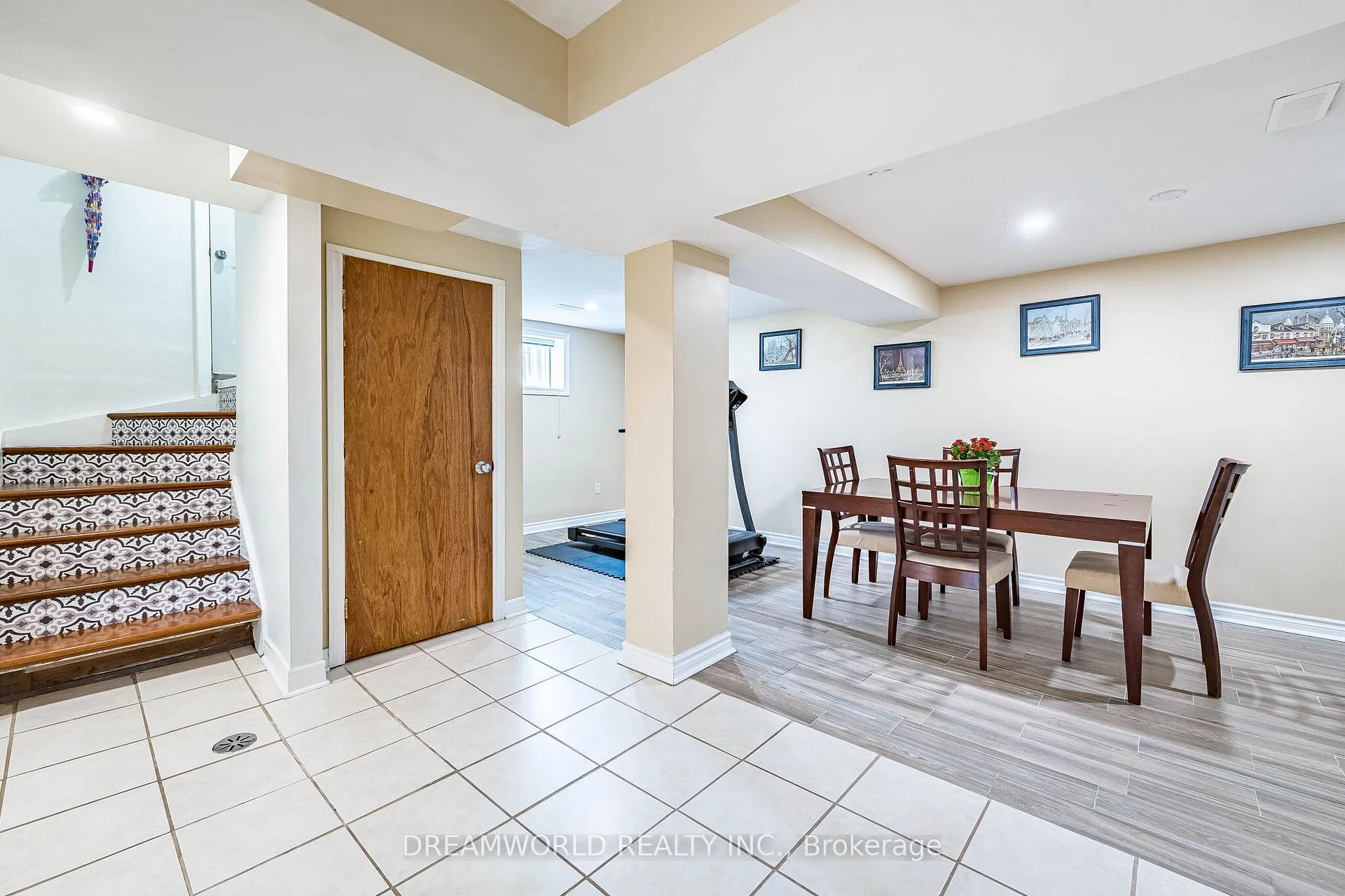 Photo 34 of 6 Esmond Crescent, Etobicoke, Elms-Old Rexdale — HOMEH