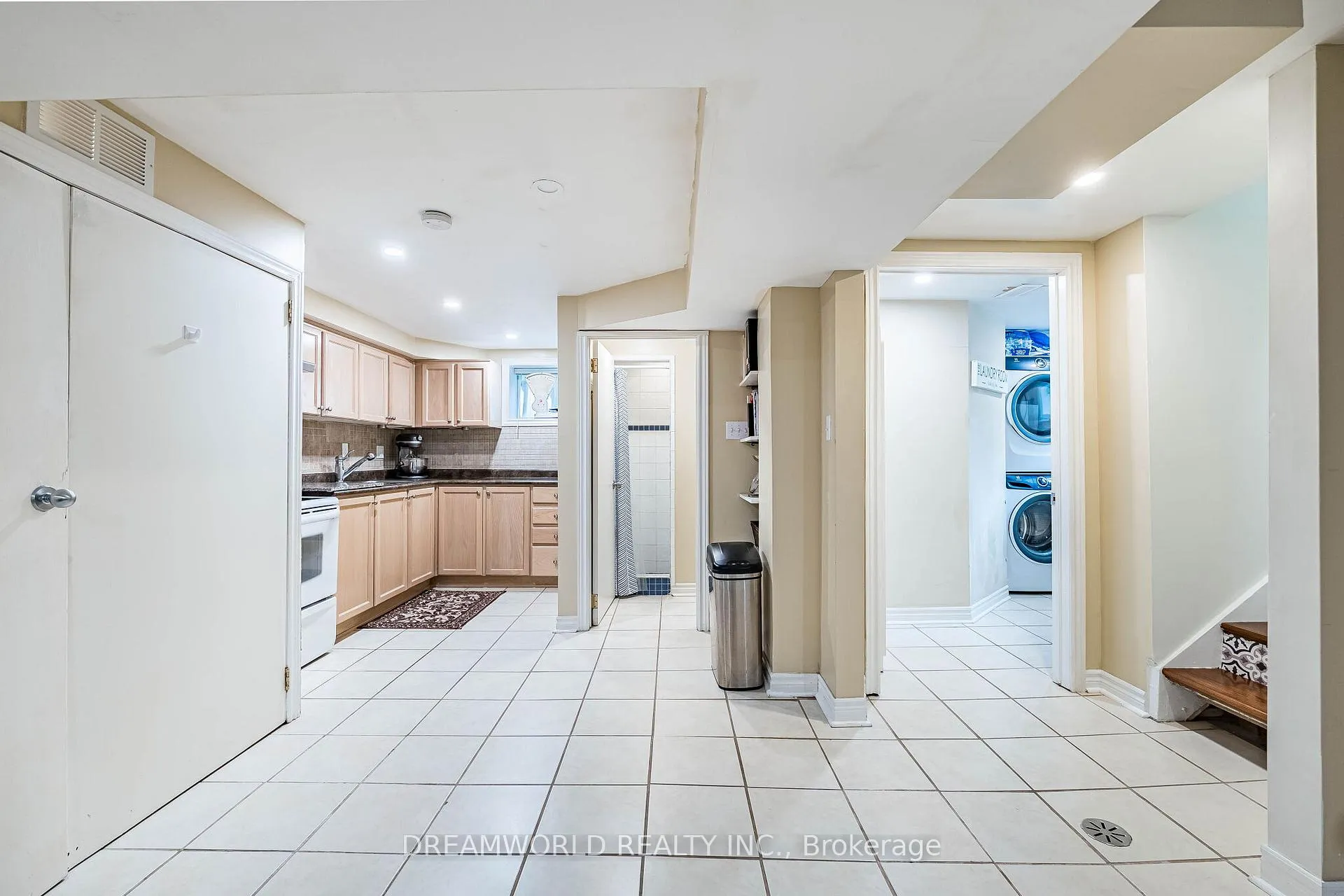 Photo 35 of 6 Esmond Crescent, Etobicoke, Elms-Old Rexdale — HOMEH