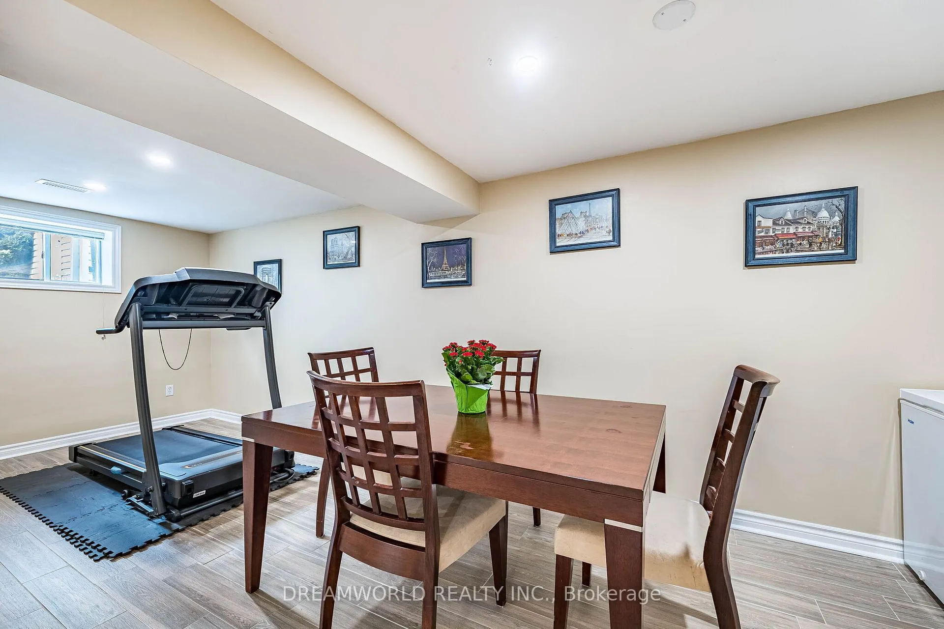 Photo 36 of 6 Esmond Crescent, Etobicoke, Elms-Old Rexdale — HOMEH