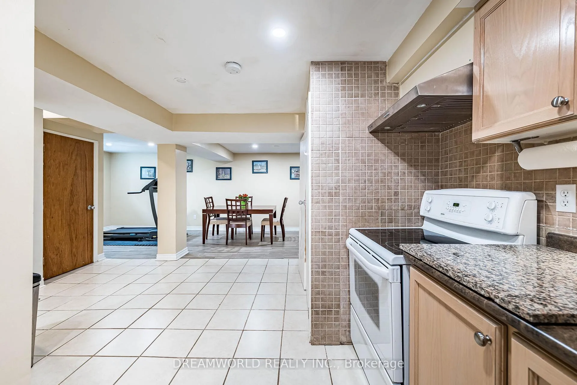 Photo 40 of 6 Esmond Crescent, Etobicoke, Elms-Old Rexdale — HOMEH